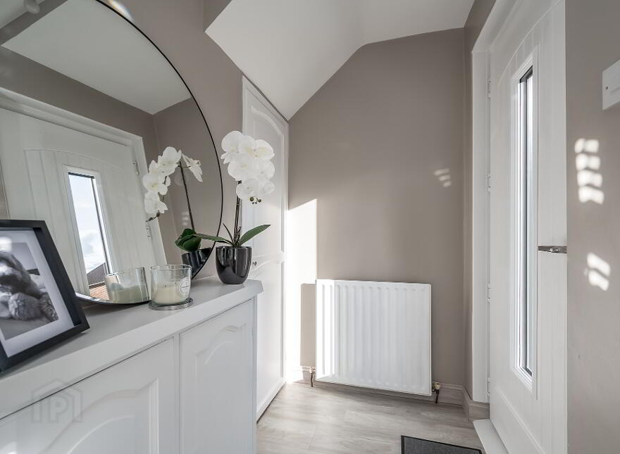 5 Lyndhurst Grove, Belfast, BT13 3PE