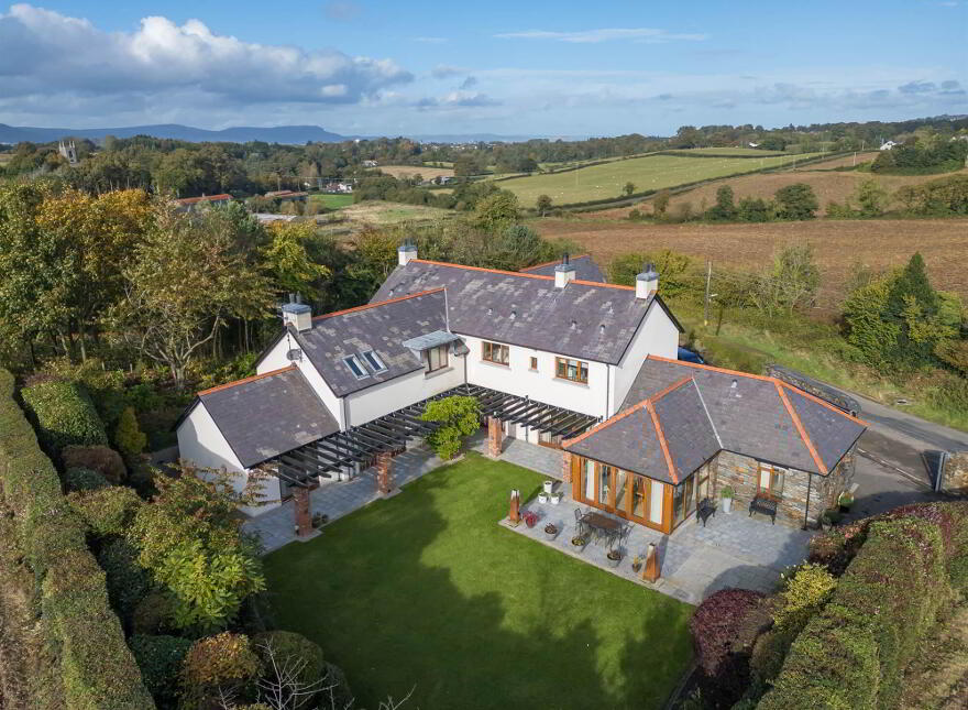'The Well House', 21 Fort Road, Ballylesson, Drumbo, Belfast, BT8 8LX