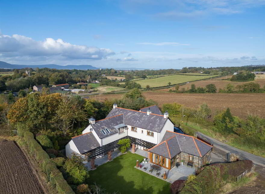 'The Well House', 21 Fort Road, Ballylesson, Drumbo, Belfast, BT8 8LX