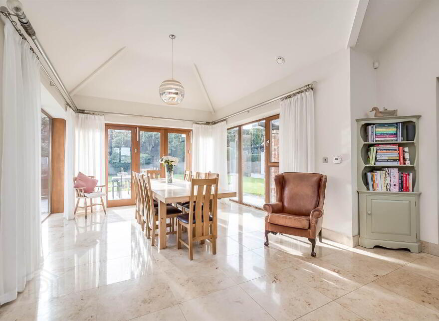 'The Well House', 21 Fort Road, Ballylesson, Drumbo, Belfast, BT8 8LX