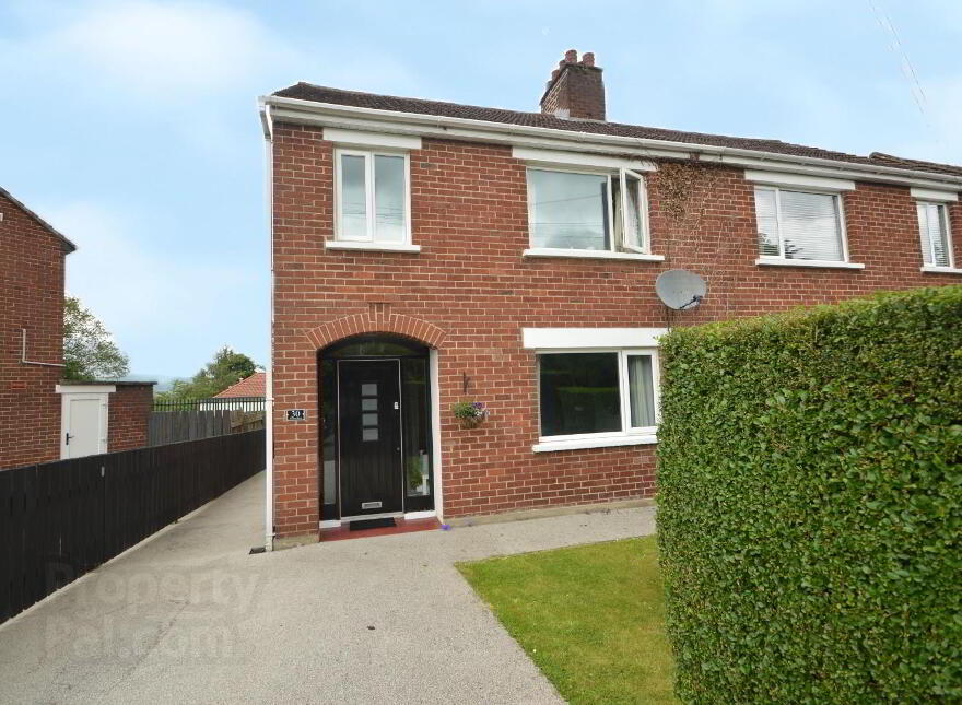 30 Rochester Road, Belfast, BT6 9LJ photo