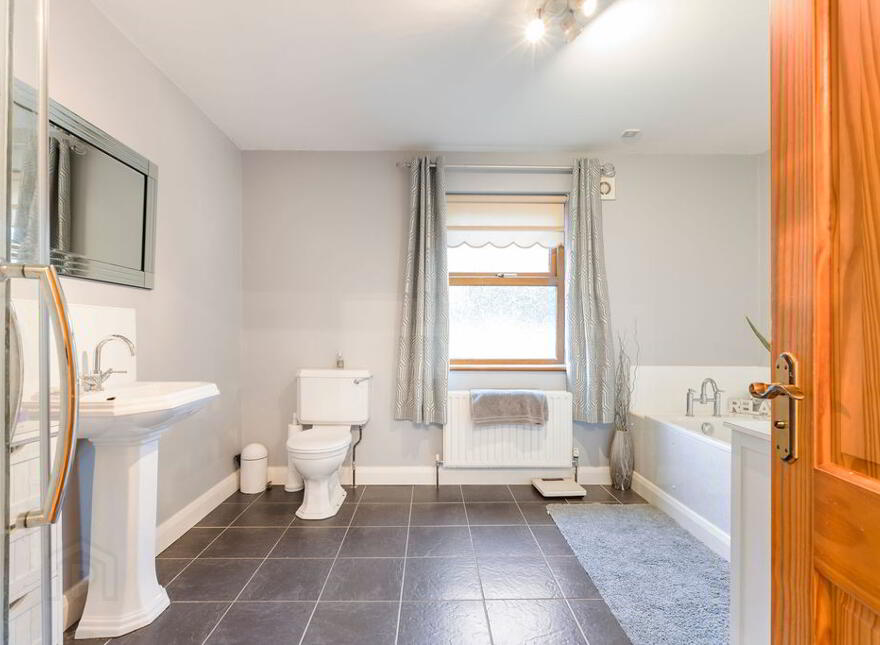 5 Fern Close, Tobermore Road, Magherafelt, BT45 5GZ