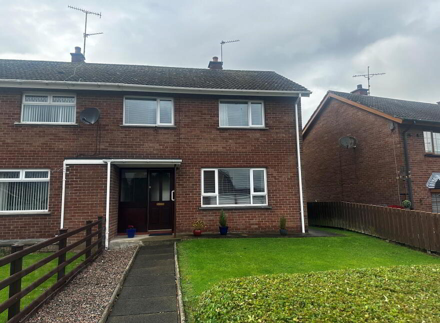 10 Gracey Drive, Lurgan, BT66 8HB photo