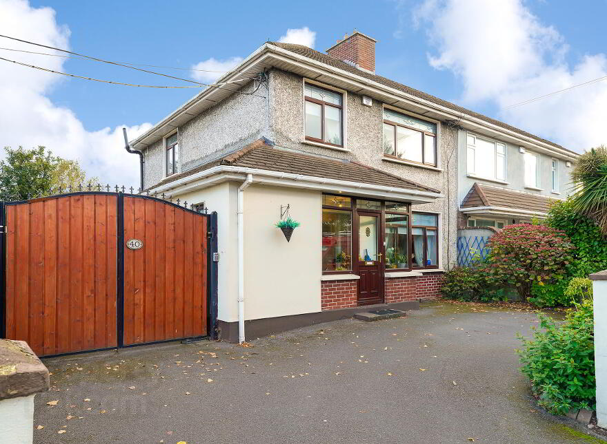 40 Lorcan Otoole Park, Kimmage, Dublin, D12C8W7 photo