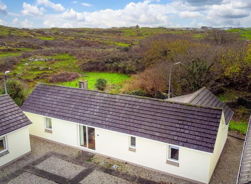 10 Aillebrack Cottages, Connemra, Ballyconneely, H71AF59