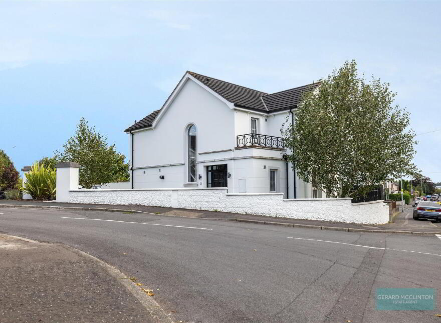 5 Abercorn Mews, Antrim Road, Lisburn, BT28 3FA photo