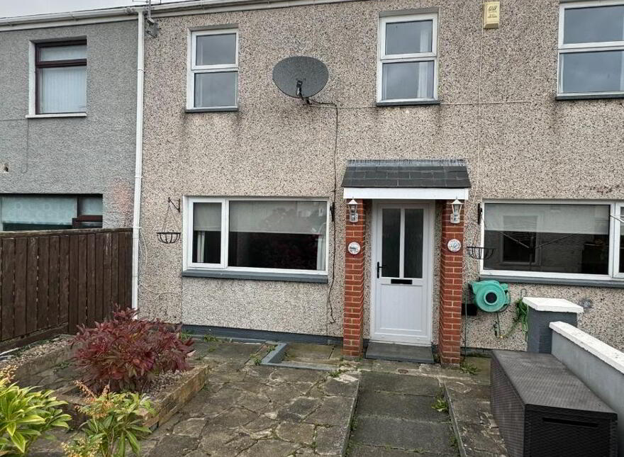 2 Aird Close, Antrim, BT41 1RG photo