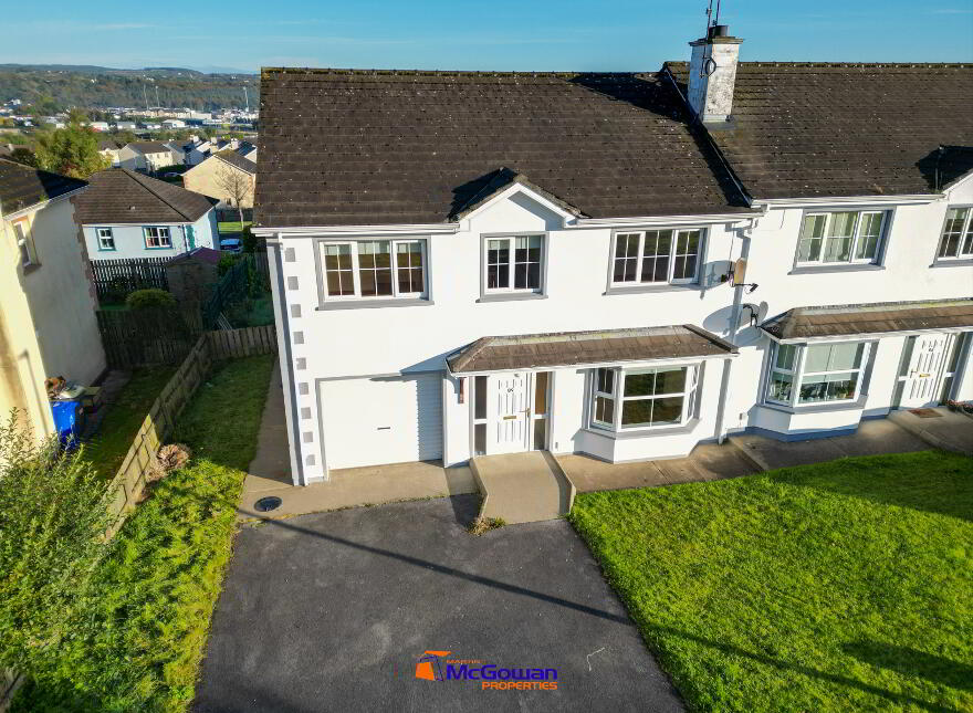 89 Lawnsdale, Navenny, Ballybofey, F93Y7F8 photo