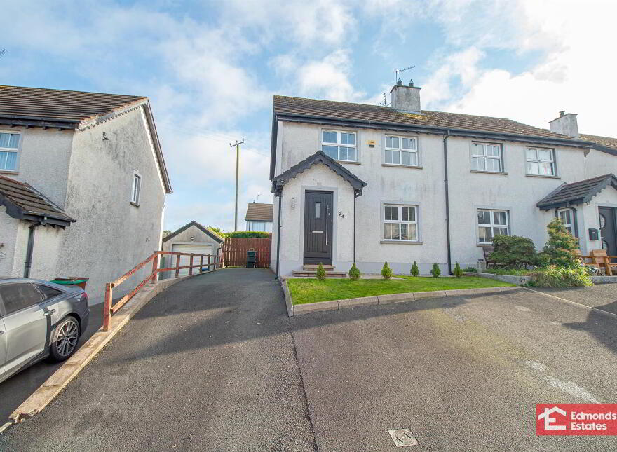 24 Henryville Manor, Ballyclare, BT39 9FP photo