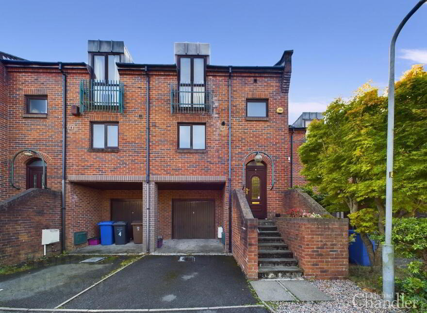 6 Balmoral Mews, Belfast, BT9 6NU photo