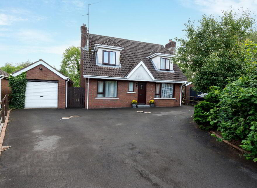 63 Heron Wood, Dromore, BT25 1HE photo