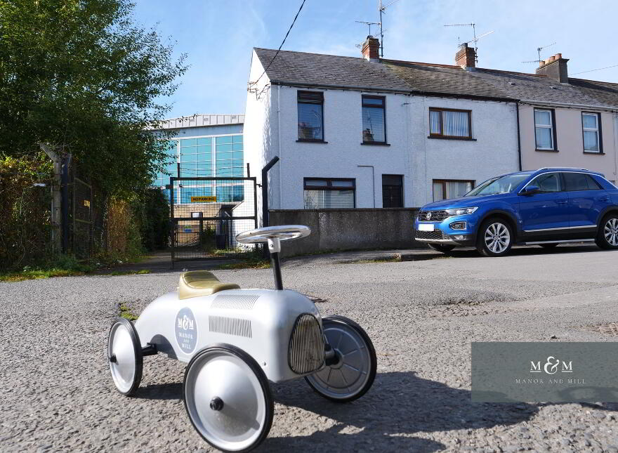 37 Clonavon Avenue, Portadown, BT62 3AD photo