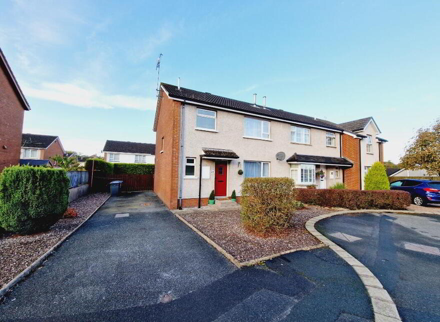 31 Summerfield Court, Omagh, BT78 5AH photo