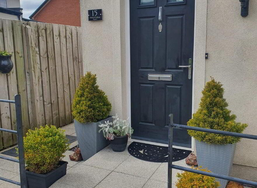 15 Millmount Village Square, Dundonald, Belfast, BT16 1YX