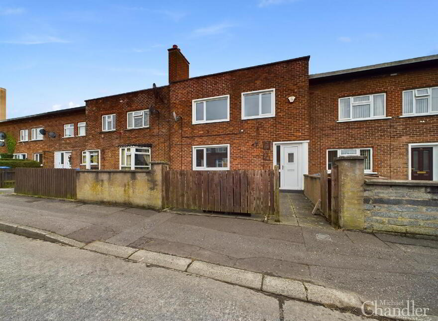 14 Killagan Bend, Belfast, BT6 0DU photo