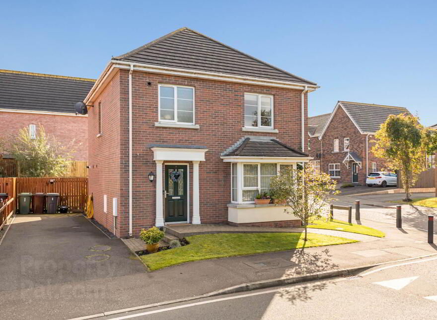 1 Ayrshire Gardens, Lisburn, BT28 2EL photo