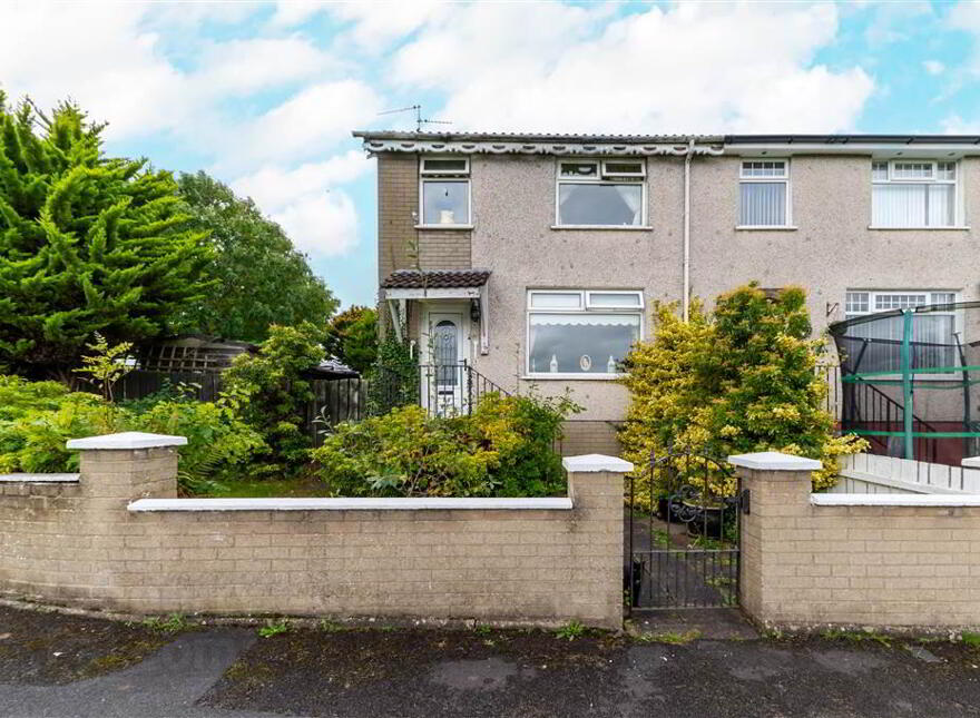 3 Laburnum Way, Twinbrook, Belfast, BT17 0BW photo