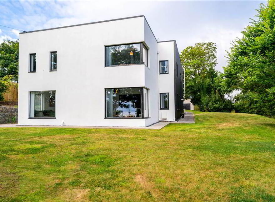 235a Millisle Road, Donaghadee, BT21 0LN