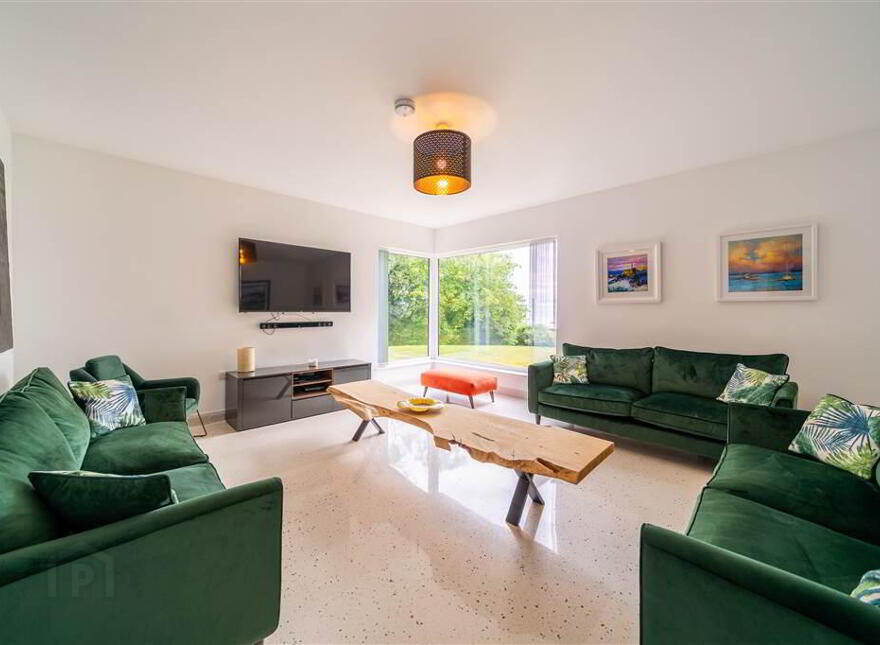 235a Millisle Road, Donaghadee, BT21 0LN