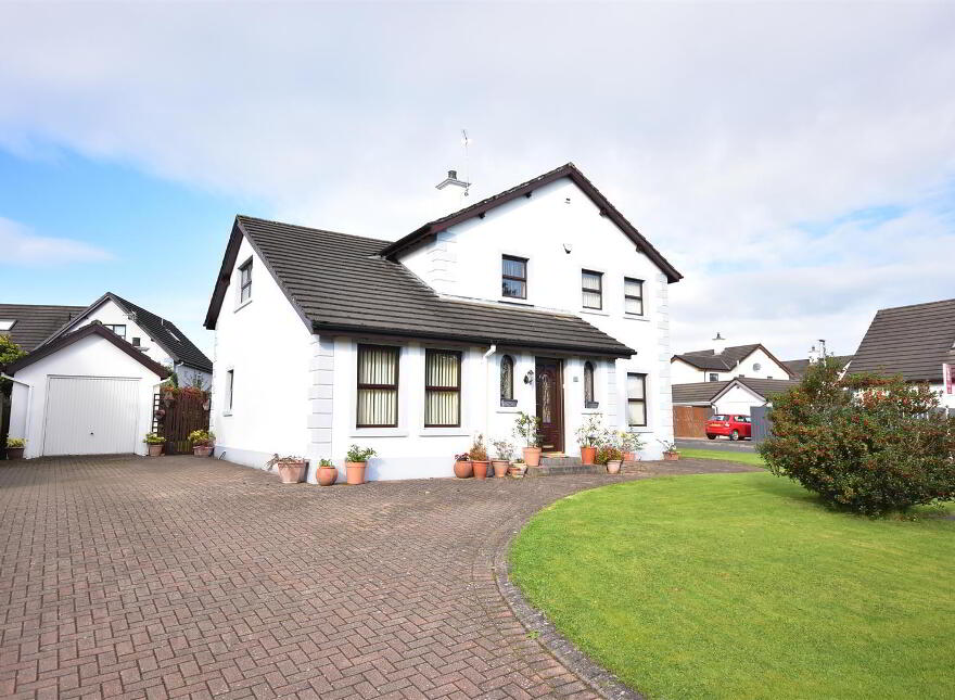 17 Belmont Heights, Antrim, BT41 1BD photo