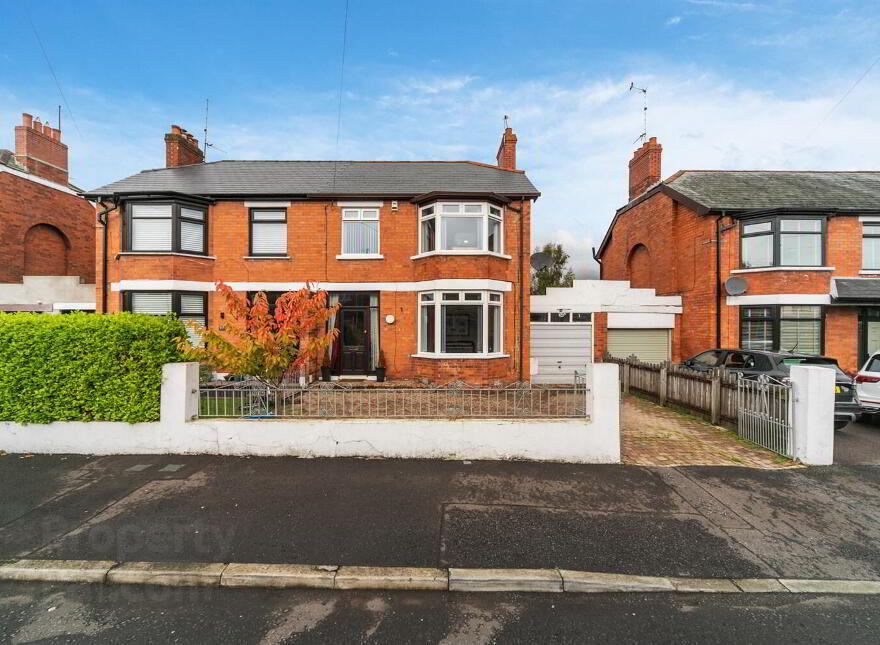 5 Upton Avenue, Belfast, BT10 0LU photo