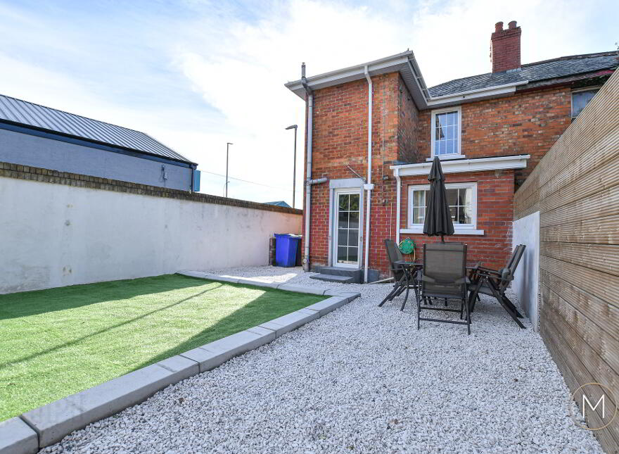 72 Oriel Road, Antrim, BT41 4HR