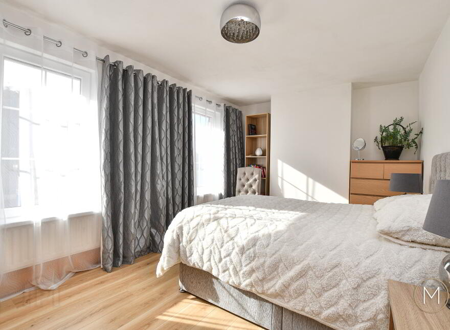 72 Oriel Road, Antrim, BT41 4HR