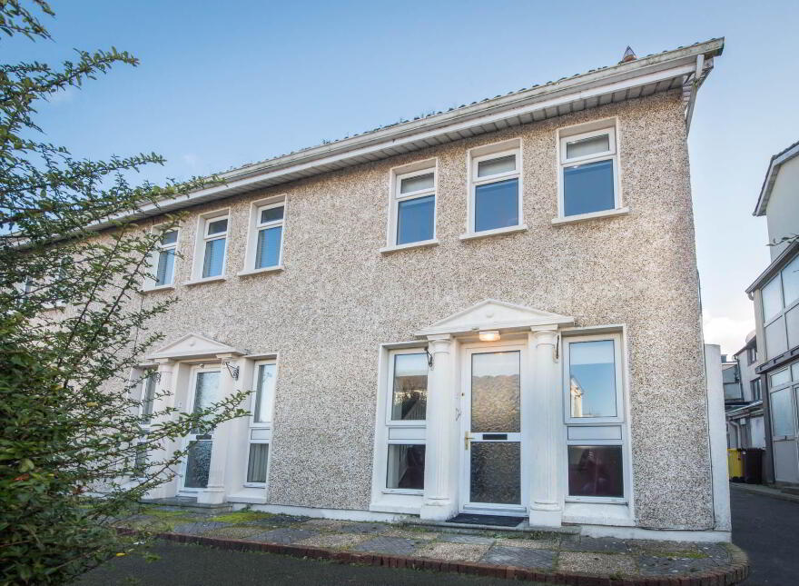 1 Greystone Court, Carrick-On-Suir, E32X718 photo