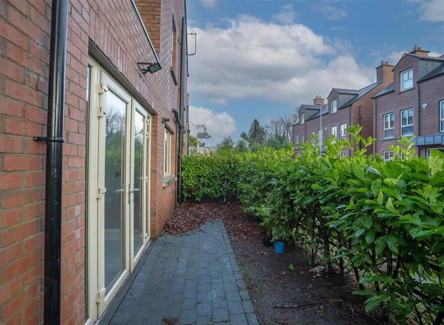 11 Montpelier Park, Malone Road, Belfast, BT9 5HP