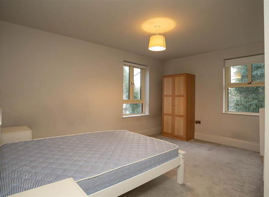 11 Montpelier Park, Malone Road, Belfast, BT9 5HP
