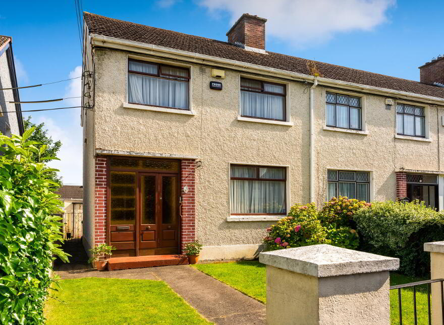 94 Kennelsfort Road Upper, Palmerstown, Dublin, D20 photo