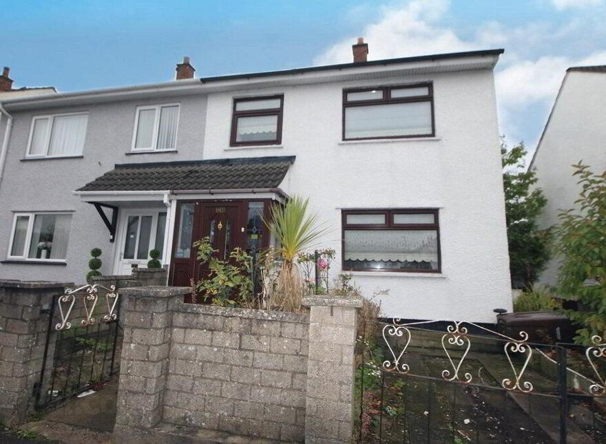 81 Pinewood Avenue, Carrickfergus, BT38 8EW photo