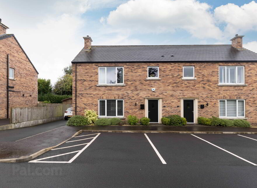 6 Edenmore, Scarva Road, Banbridge, BT32 3GU photo