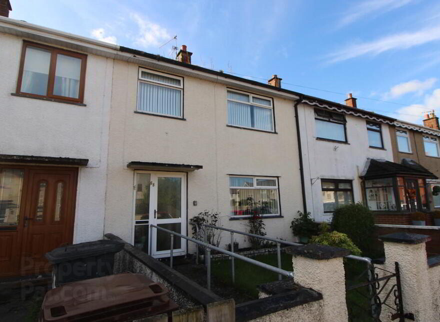 68 Moyard Gardens, Greenisland, Carrickfergus, BT38 8XD photo