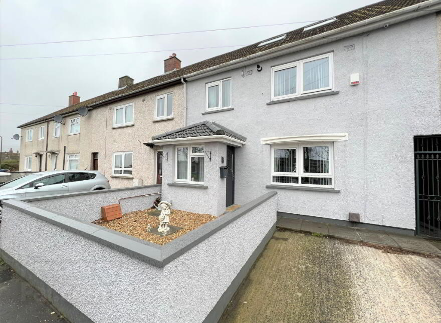 3 Sandes Court, Carrickfergus, BT38 8LE photo