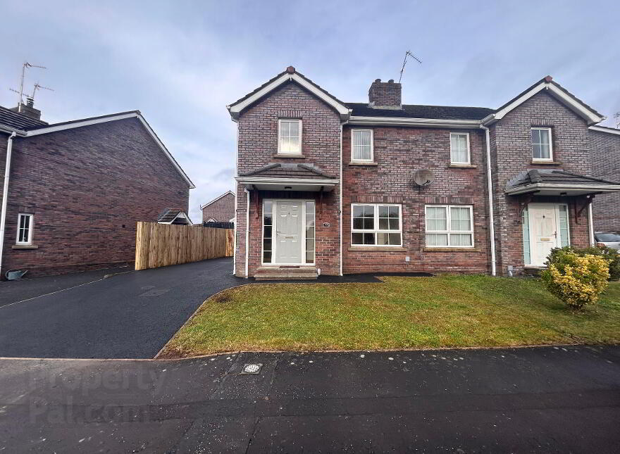 12 Hillcrest Crescent, Craigavon, BT65 5BJ photo