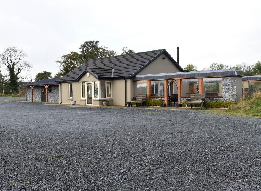 Bells Hill Farm Shop & Tea Room, 123 Downpatrick Road, Crossgar, Downpatrick, BT30 9EH