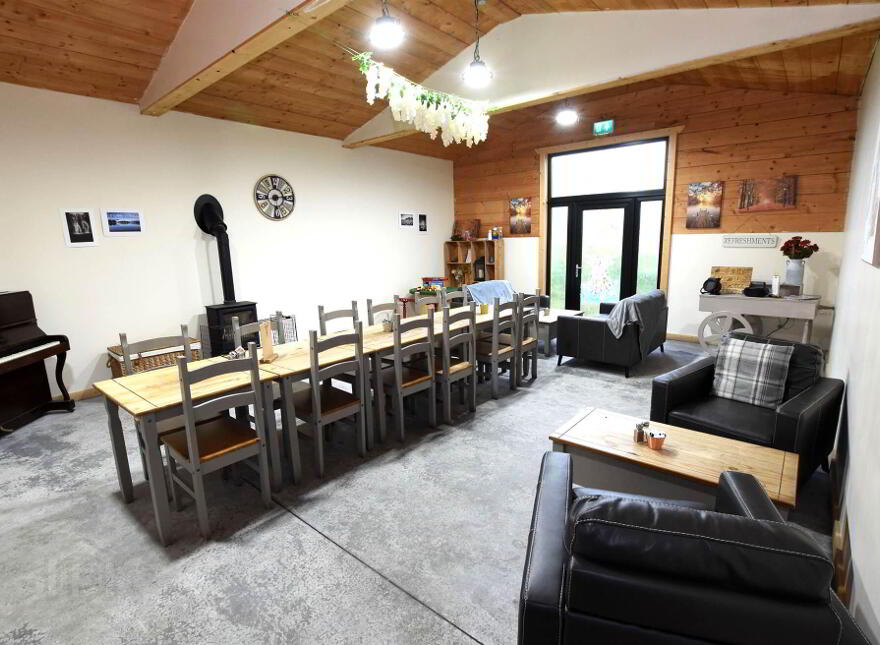 Bells Hill Farm Shop & Tea Room, 123 Downpatrick Road, Crossgar, Downpatrick, BT30 9EH