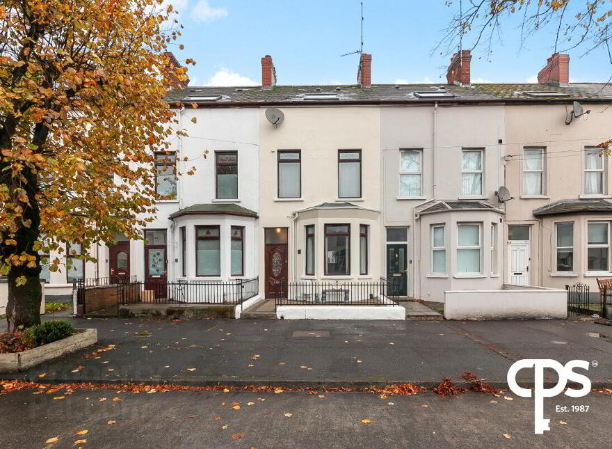 30 Shaftesbury Avenue, Belfast, BT7 2ES photo