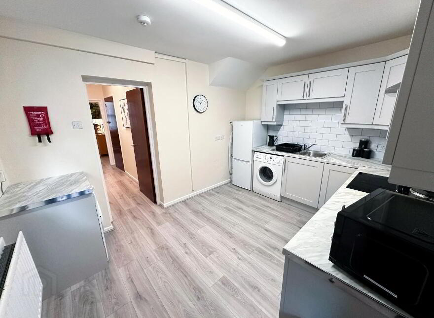 18 Rosemount Gardens, Belfast, BT15 5AG