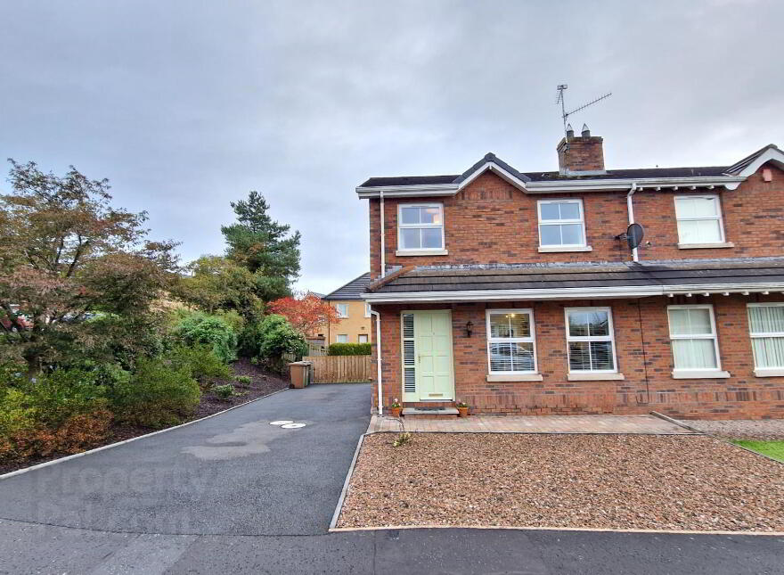 1 Glencroft, Magheralin, Craigavon, BT67 0GL photo