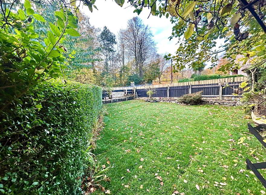 16 Aberfoyle Crescent South, Derry, BT48 7PF