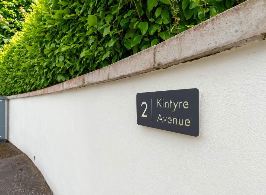 2 Kintyre Avenue, Holywood, BT18 0LY