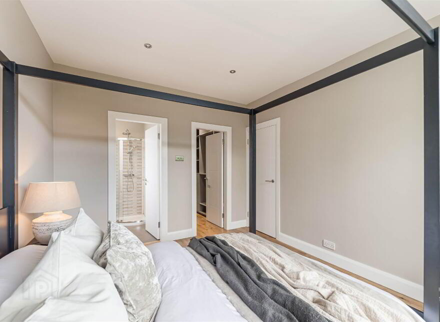 2 Kintyre Avenue, Holywood, BT18 0LY
