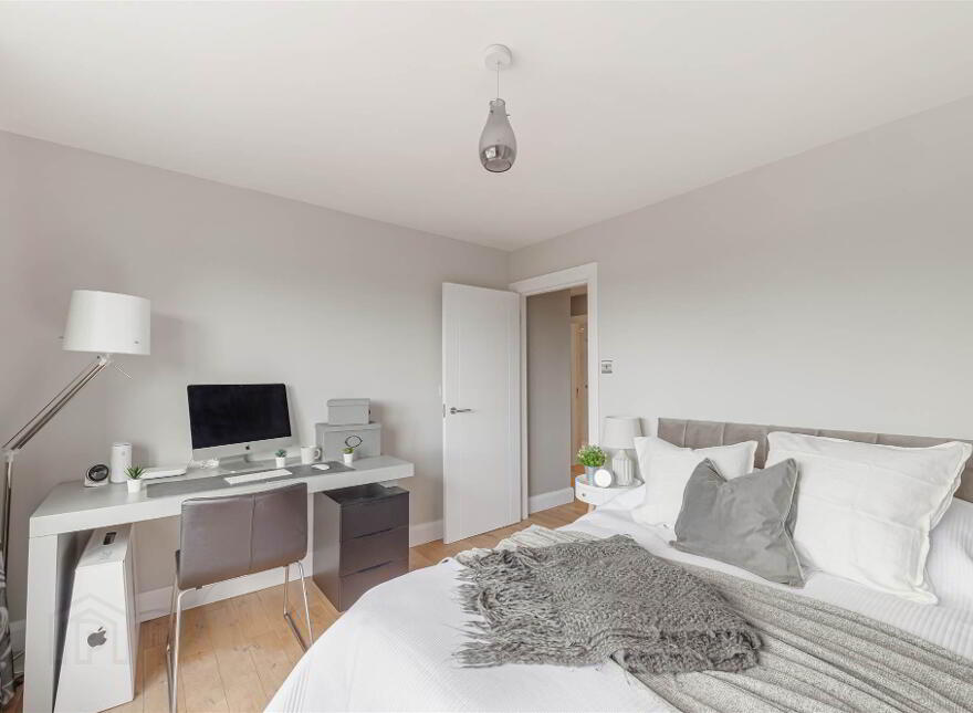 2 Kintyre Avenue, Holywood, BT18 0LY