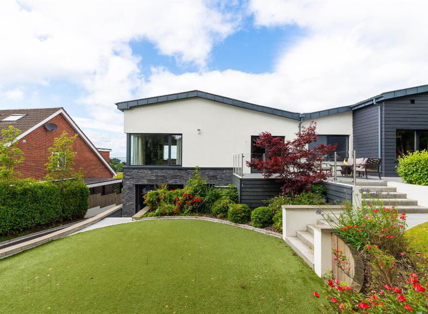 2 Kintyre Avenue, Holywood, BT18 0LY
