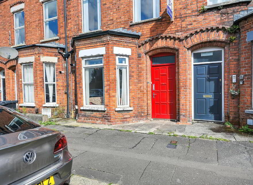 75 Wellesley Avenue ( Converted Into Two Apartments), Belfast, BT9 6DH