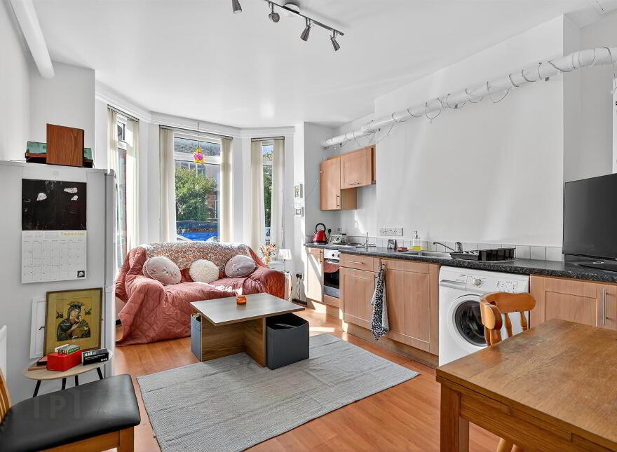 75 Wellesley Avenue ( Converted Into Two Apartments), Belfast, BT9 6DH