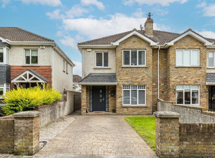 39 Woodlands Park, Ratoath,Meath, A85HX92 photo