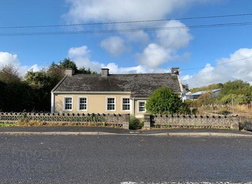 3 Clonroadbeg, Ennis, Clare photo